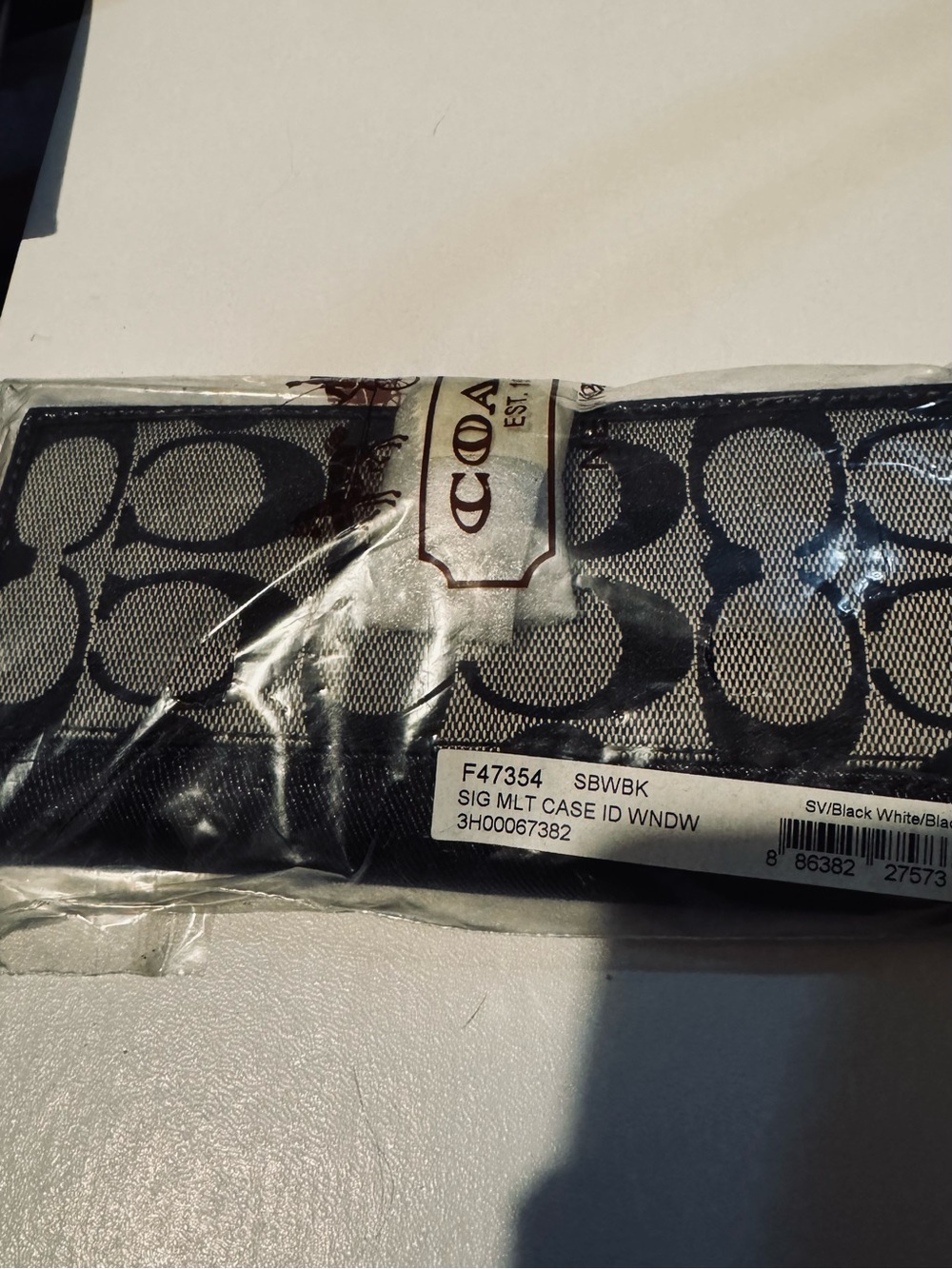 NWT Coach F7345 Black and White Signature ID Card Case Wallet